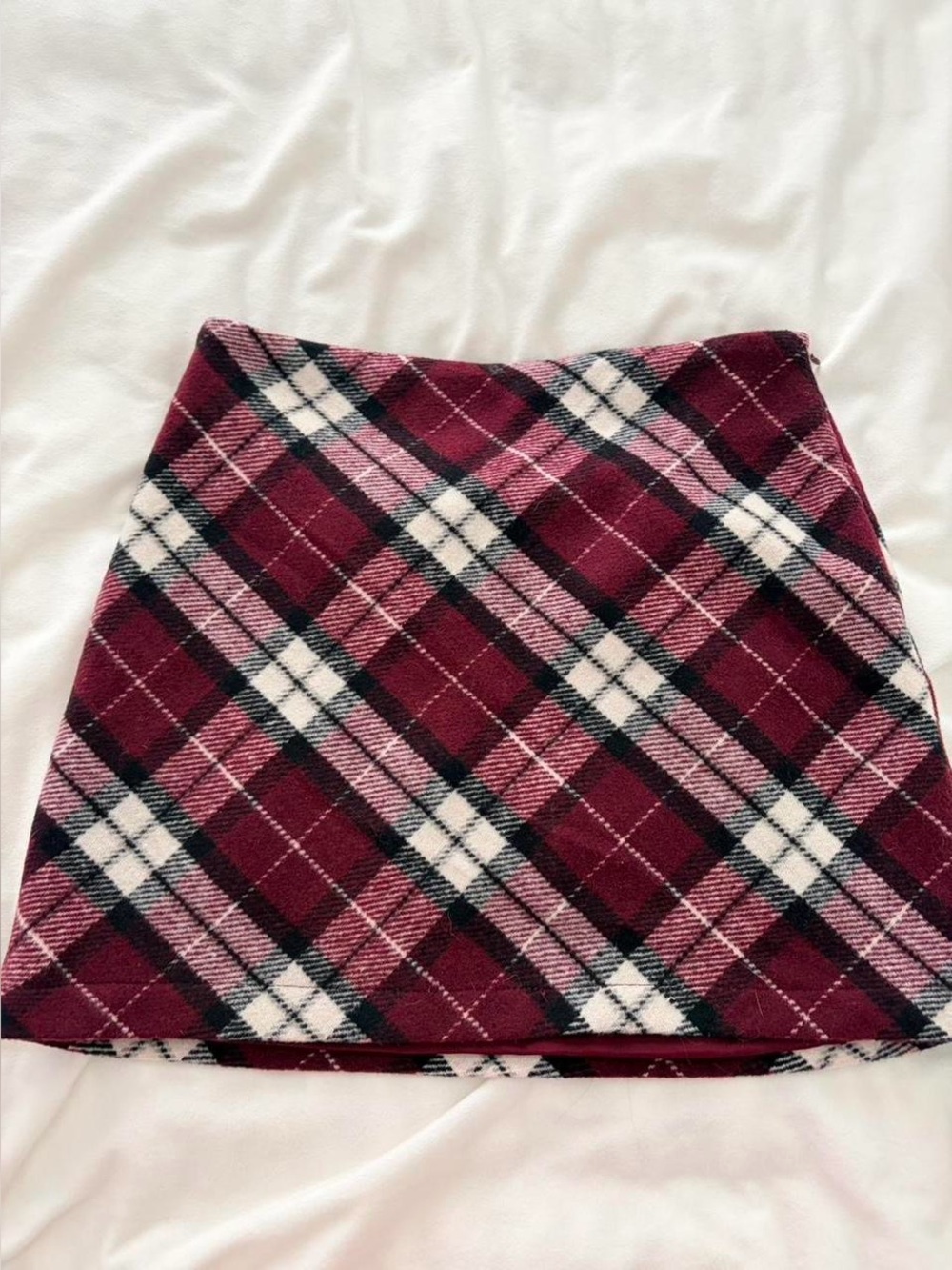 Forever 21 plaid burgundy skirt